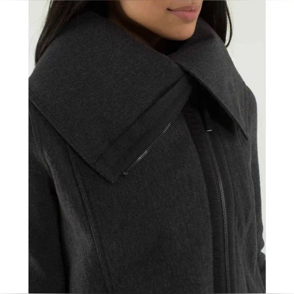 Lululemon Virasana Blanket Wrap Jacket - Picture 2 of 16